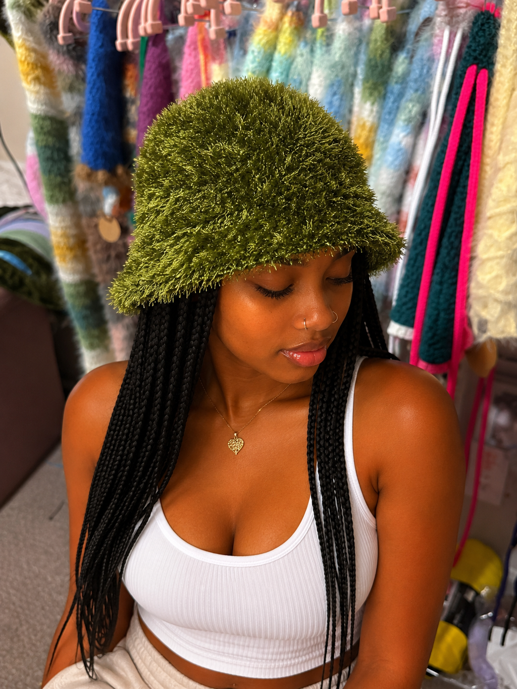 Grass bucket hat
